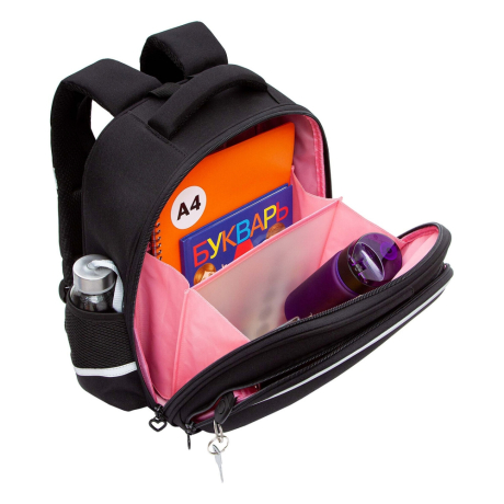 Нарушена упаковка!  <796731> Ранец GRIZZLY анатомическая спинка, c брелоком, для девочек, "HEARTS", чёрный 36х28х20 см, RAz-586-5/1 (274149)