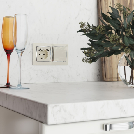 Накладка для USB розетки (шампань) Werkel 140788