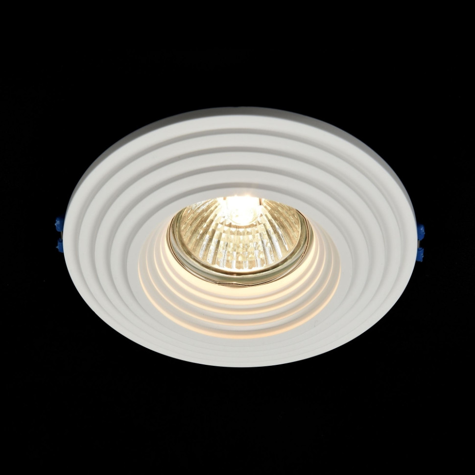 DL004-1-01-W Встраиваемый светильник Maytoni Gyps, цвет белый - фото 1
