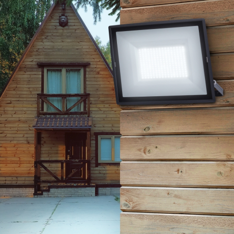 Прожектор светодиодный уличный ЭРА -023-0-65K-200 318872