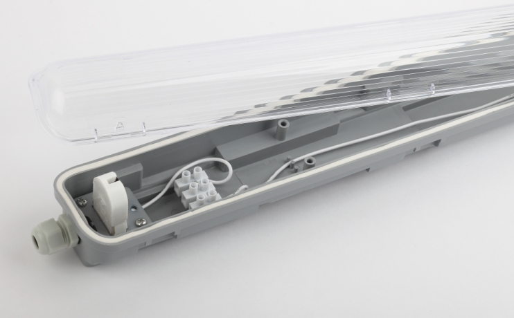 Линейный пылевлагозащищенный светильник Эра -0-001-120 (191151)