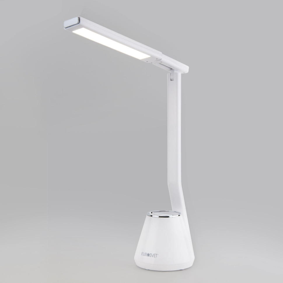 Светодиодная настольная лампа Eurosvet Office 80421/1 белый a045351