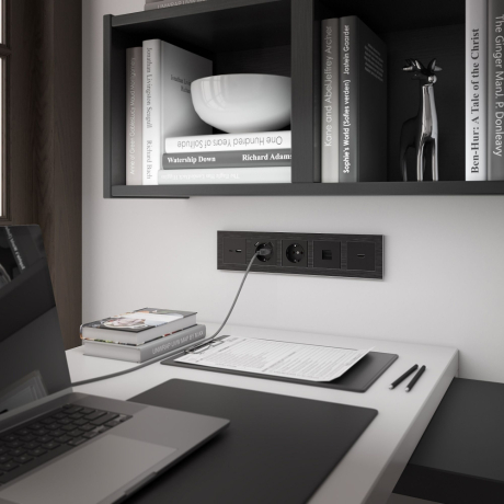 Розетка с заземлением и со шторками и 2хUSB, без рамки Werkel черный матовый W1171508