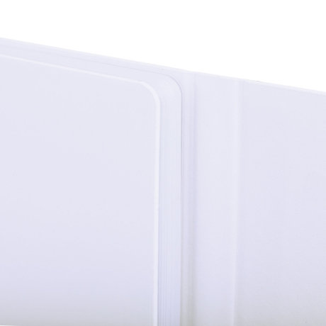 Нарушена упаковка!  <442598> Ежедневник недатированный А5 138х213 мм BRAUBERG "Towny", под кожу, магнитный клапан, 160 л., белый, 114459 (114459)