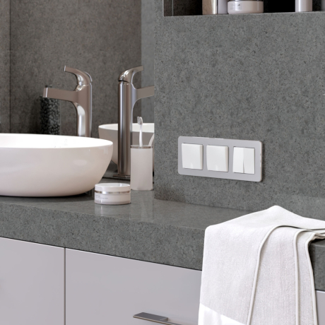 Рамка на 3 поста Werkel Platinum (алюминий) W0032606