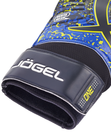 Нарушена упаковка!  <381635> Перчатки вратарские ONE Wizard AL3 Flat, черный 4680459150691