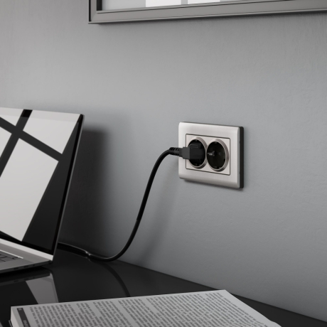 Розетка двойная с заземлением (глянцевый никель) Werkel 244772