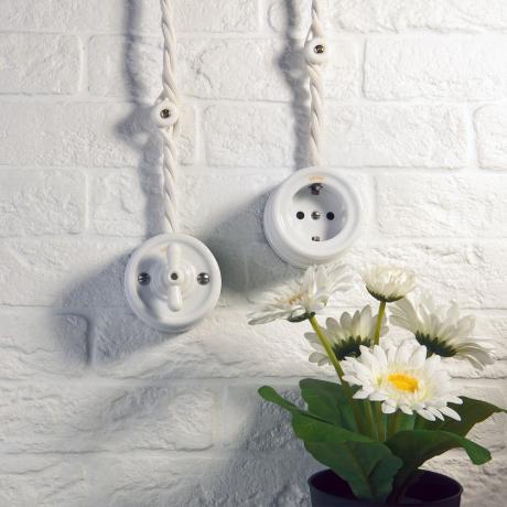 Изолятор керамический Werkel Ретро (белый) W6431301