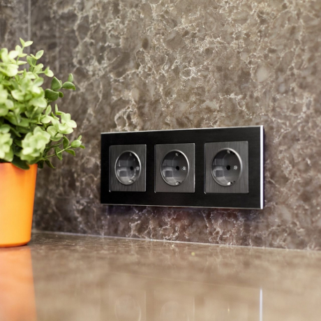 Рамка Werkel Aluminium на 3 поста черный алюминий W0031708