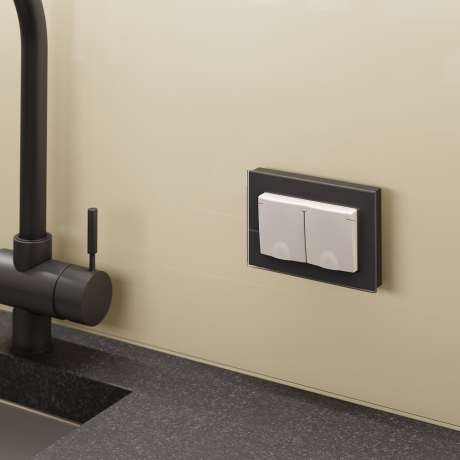 Рамка для двойной розетки (черный) Werkel 133926