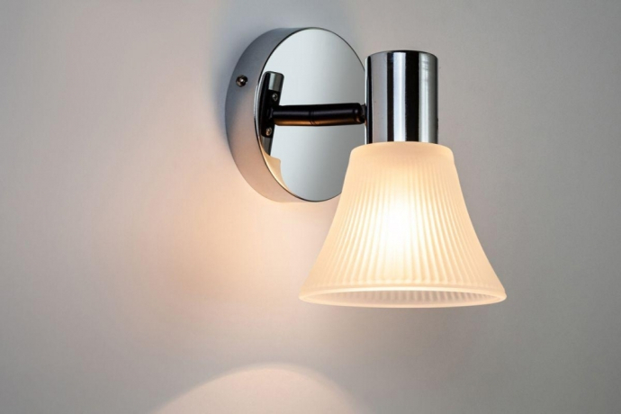 Нарушена упаковка!  <266156> Спот Escada 661/1A E14*60W Chrome/Black HORN