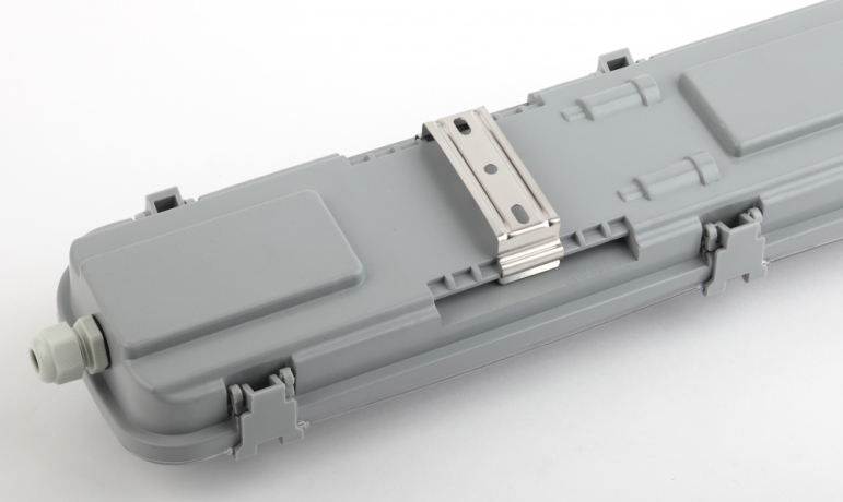 Линейный пылевлагозащищенный светильник Эра -0-002-060 191153