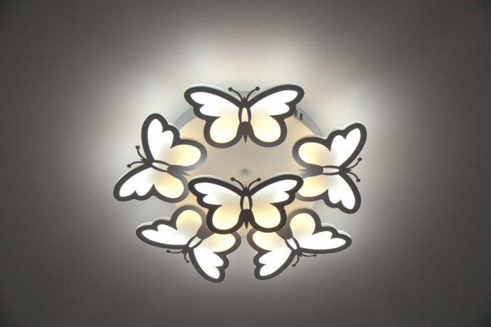 Потолочная диммируемая люстра с пультом ДУ Escada Butterfly 10205/5LED 