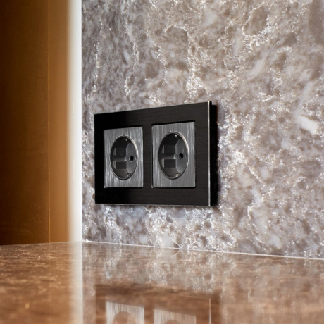 Розетка с заземлением и со шторками, без рамки Werkel графит рифленый W1171104