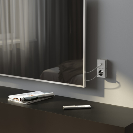 Розетка с заземлением (серебряный)  Werkel 283021 (a052773)